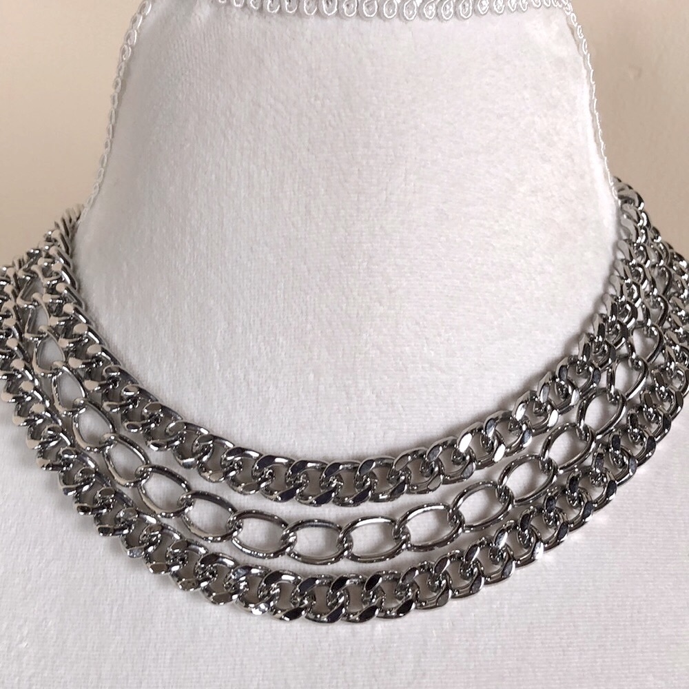 14th and Union Silvertone Necklace